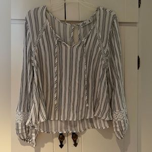 Hollister long sleeve blouse
